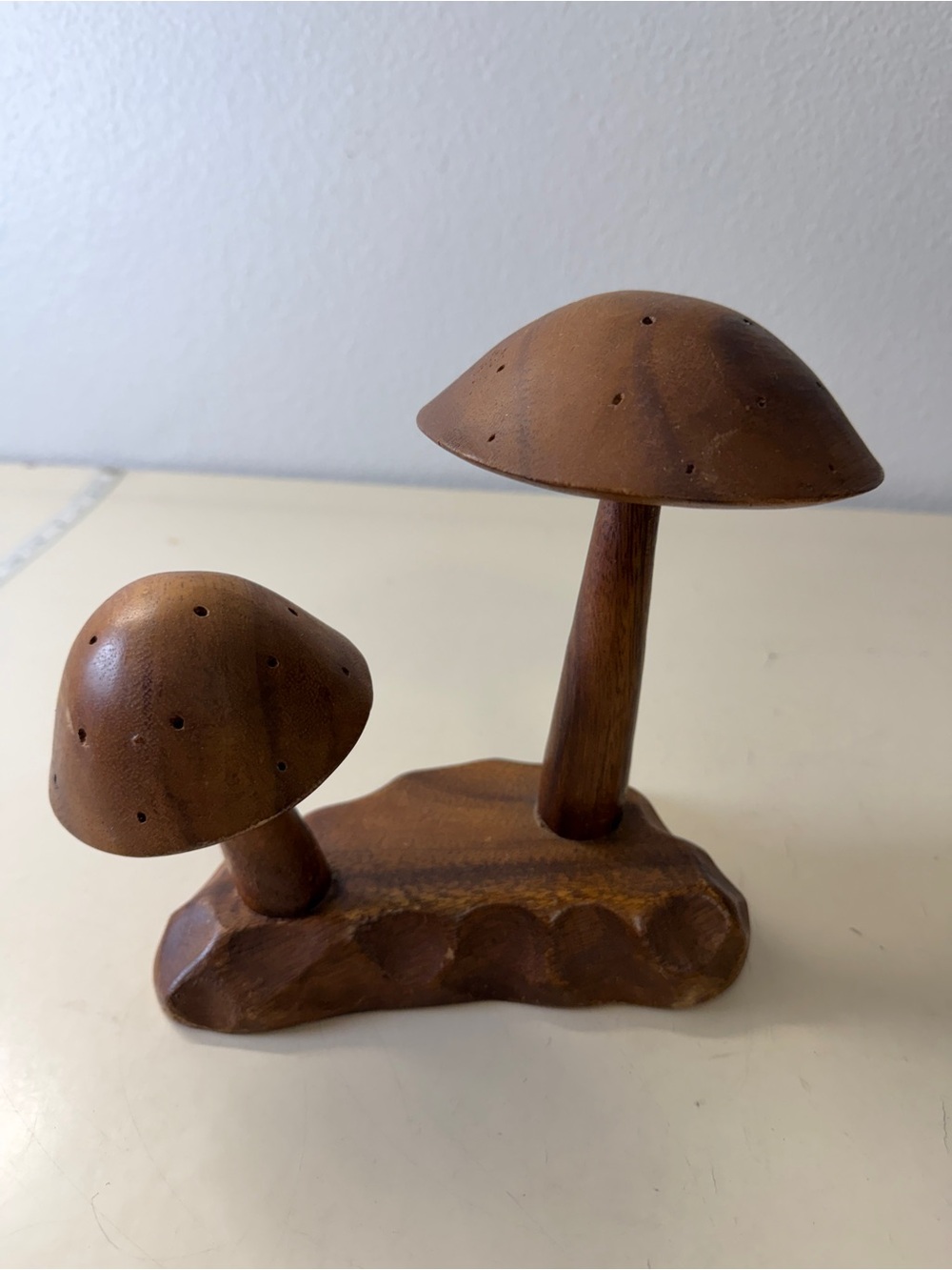 Handcrafted Wooden Mushroom Salt & Pepper Set - Brown
